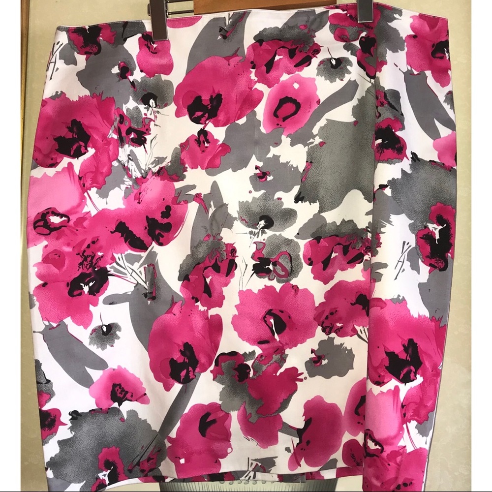 Cleo Pink and Gray Floral Skirt